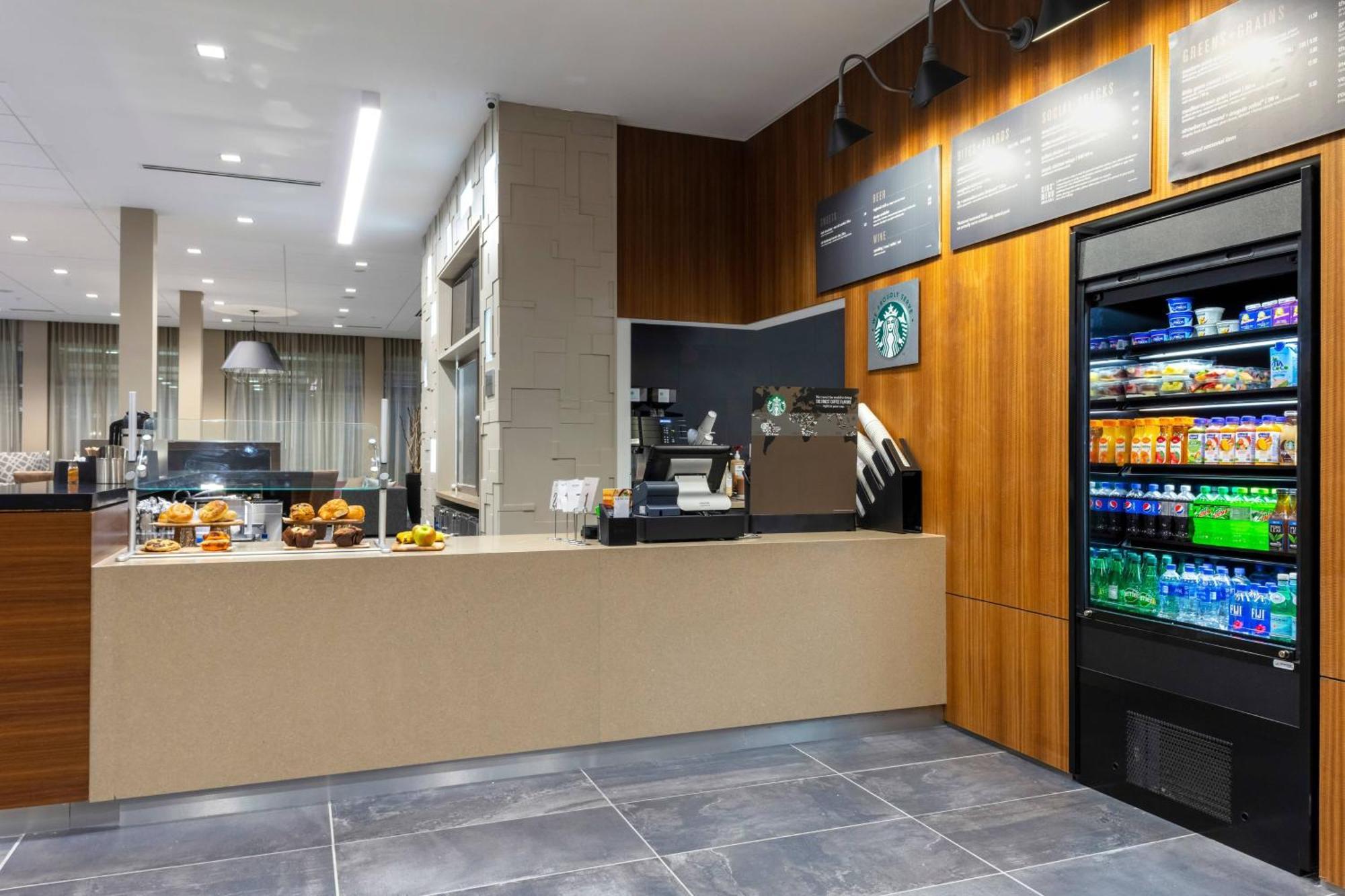 Courtyard By Marriott Indianapolis West-Speedway Hotel Exterior photo